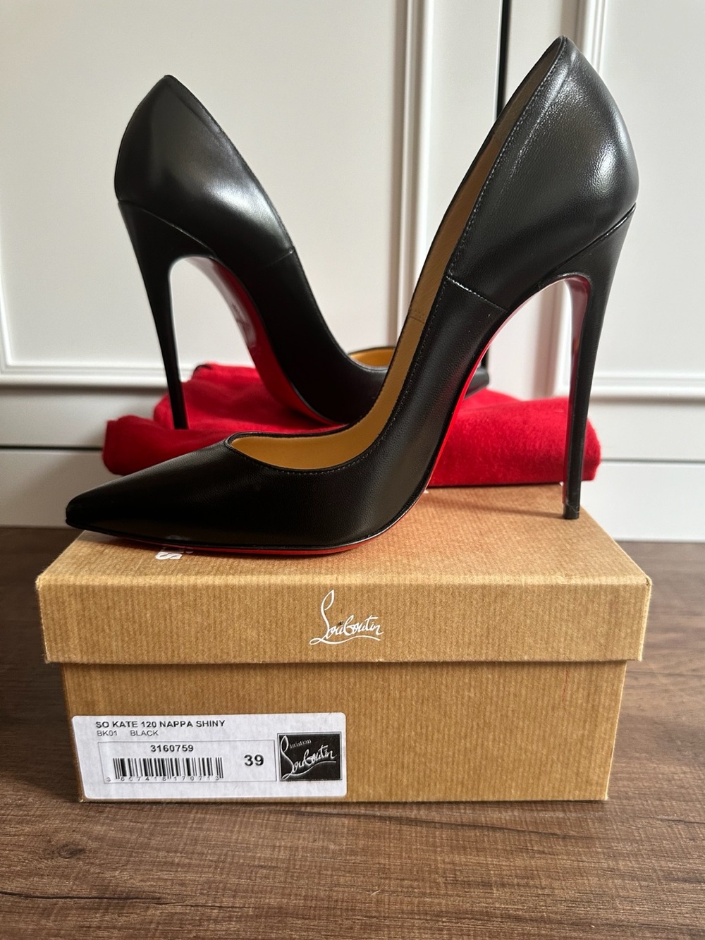 Christian Louboutin So Kate 120 Black Nappa Pointed Toe Pumps EU 39 Worn Once